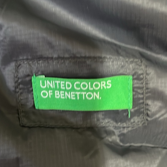 United Colors of Benetton Navy and White Puffer - Picture 3 of 5